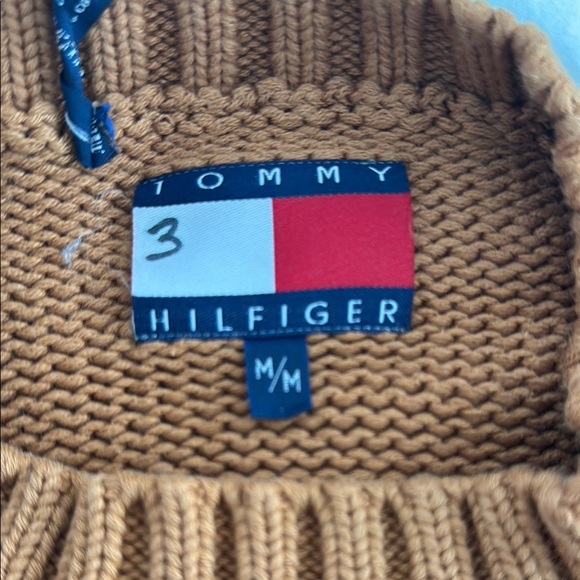 Tommy Hilfiger Red and Brown Crewneck Sweater with Geometric Design - Picture 2 of 2
